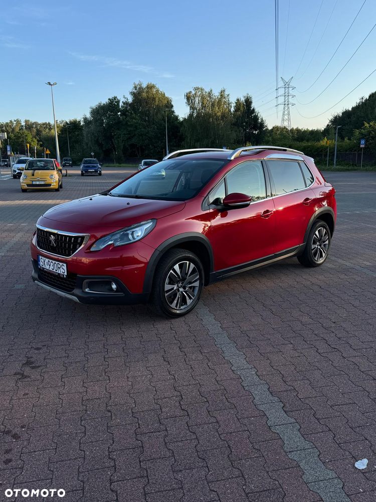 Peugeot 2008 1.2 Pure Tech Allure S&S EAT6 - 8