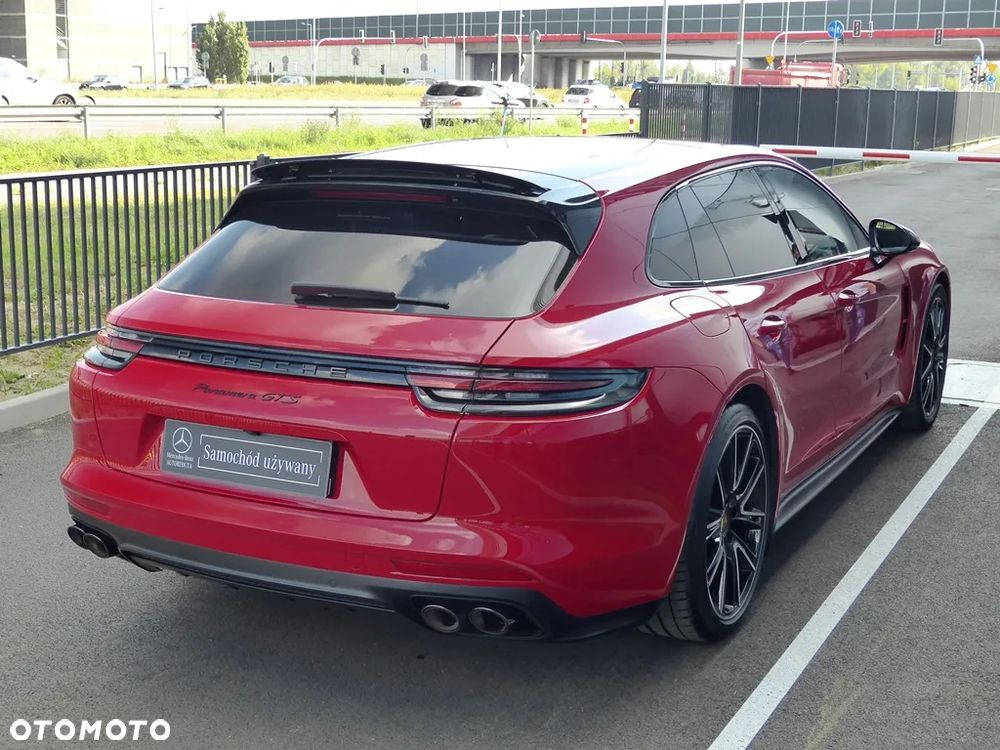 Porsche Panamera GTS GPF Sport Turismo - 3