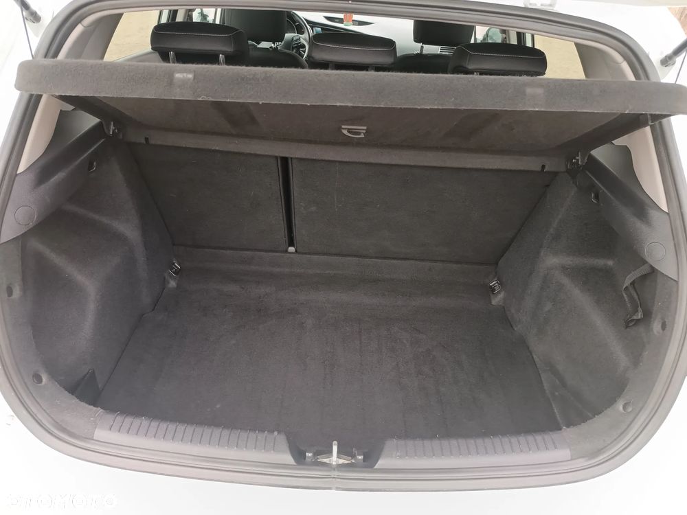 Kia Ceed 1.6 CRDi S - 36