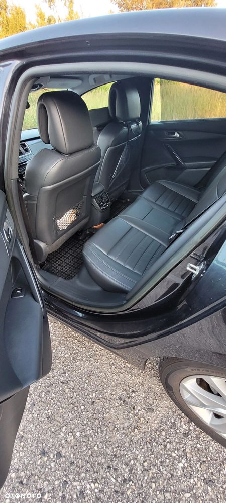 Peugeot 508 RXH 2.0 HDi HYbrid4 - 11
