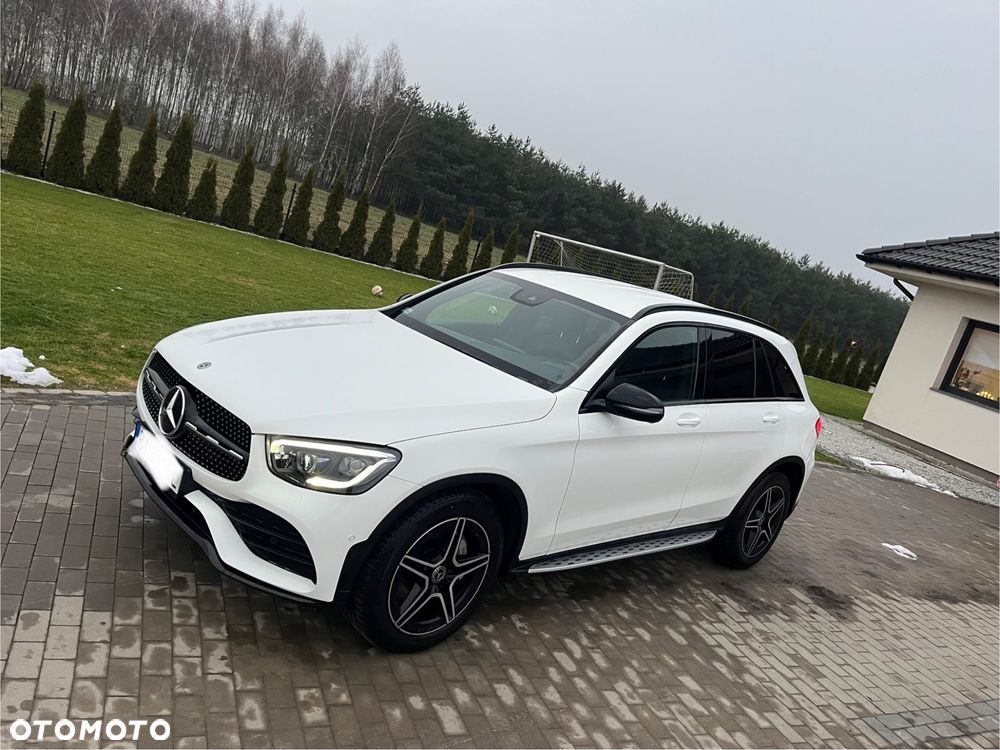 Mercedes-Benz GLC 220 d 4Matic 9G-TRONIC AMG Line - 4