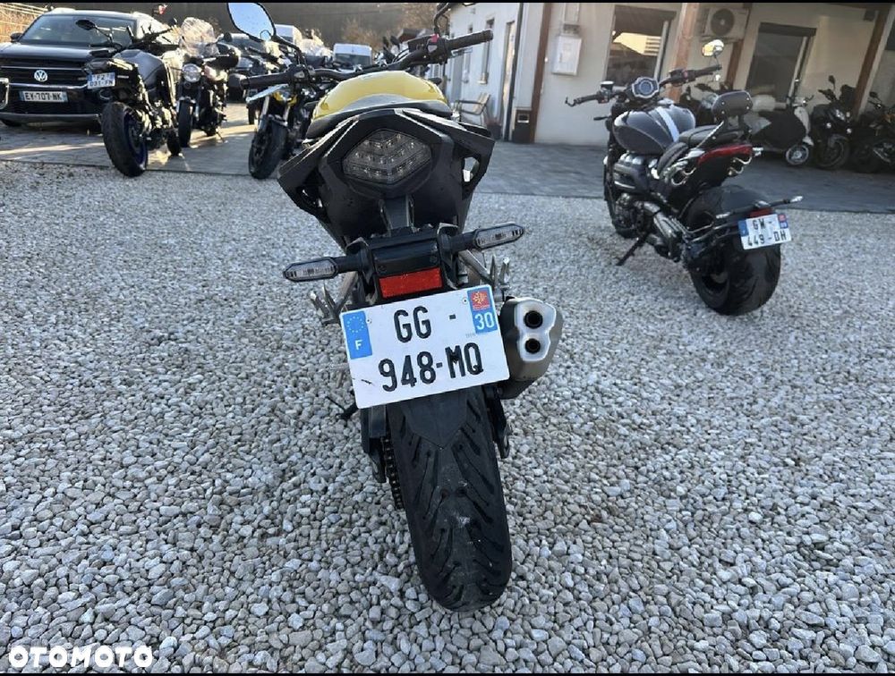 Honda CB - 10
