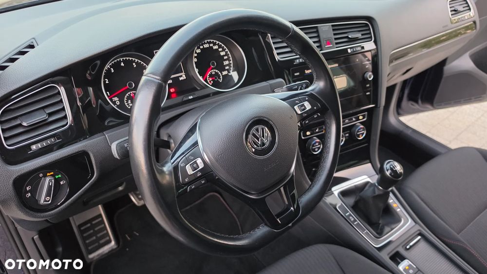 Volkswagen Golf 1.4 TSI BMT Highline - 12