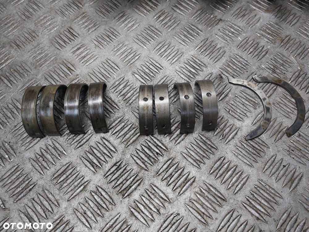 WAŁ KORBOWY CHRYSLER  PACIFICA I 3.5 V6 EGN - 5