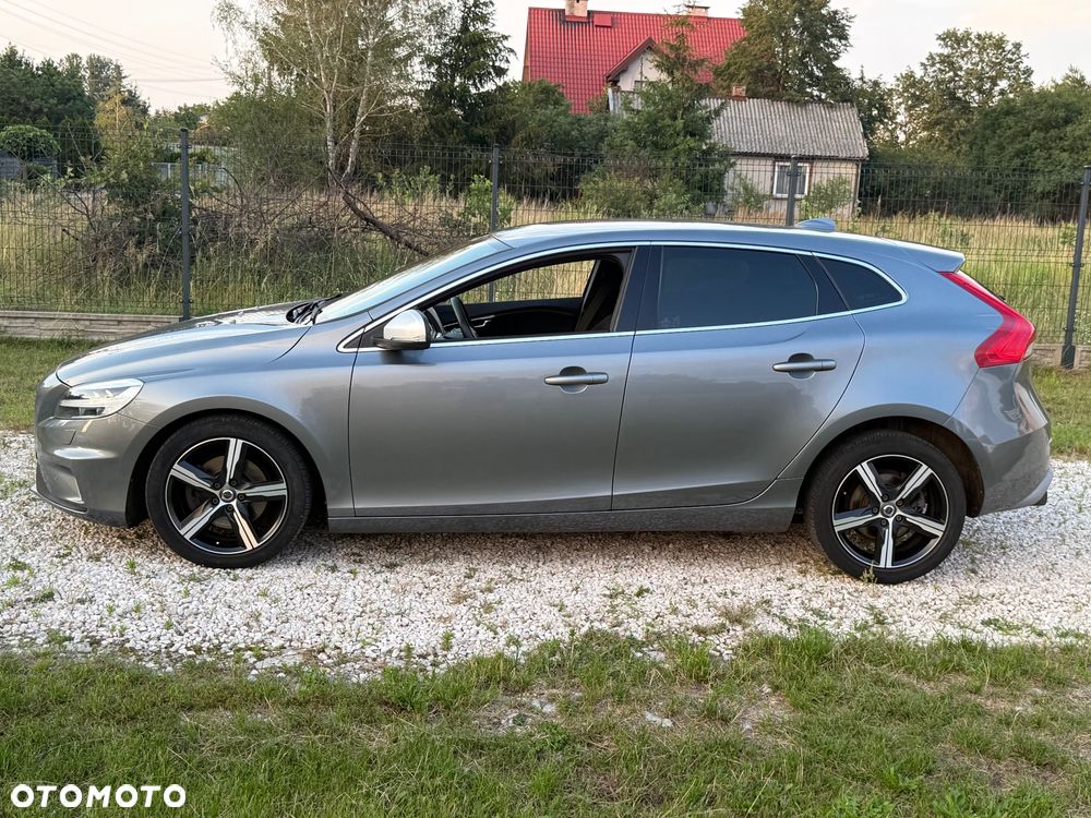 Volvo V40 T3 Drive-E R-Design Momentum - 2