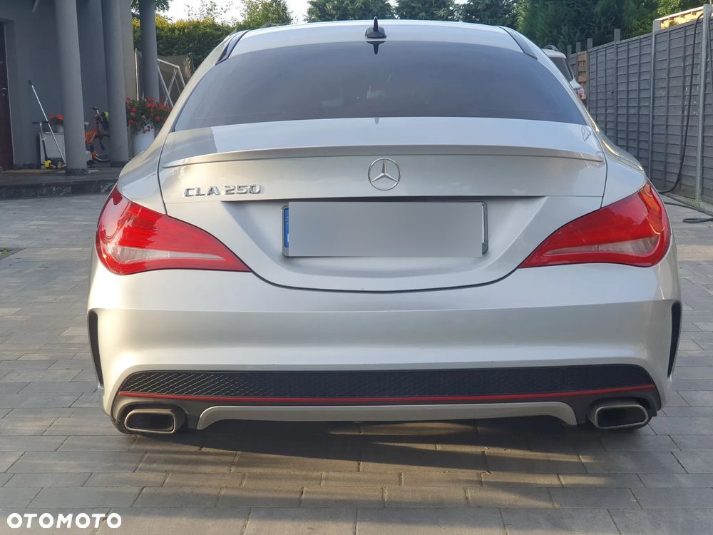 Mercedes-Benz CLA ver-250-4matic-7g--dct-sport - 5