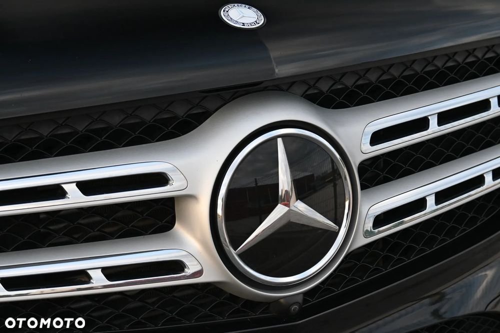 Mercedes-Benz GLS - 36