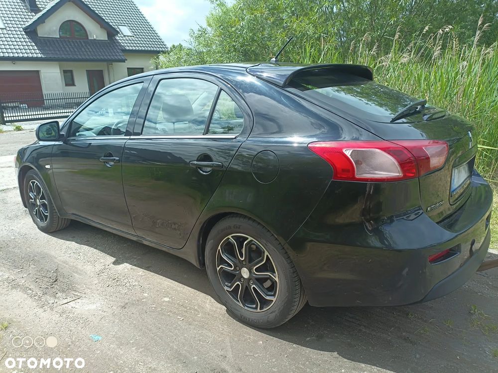 Mitsubishi Lancer 1.6 Invite - 6