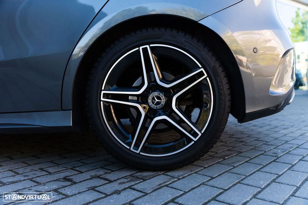 Mercedes-Benz A 180 7G-DCT AMG Line - 27