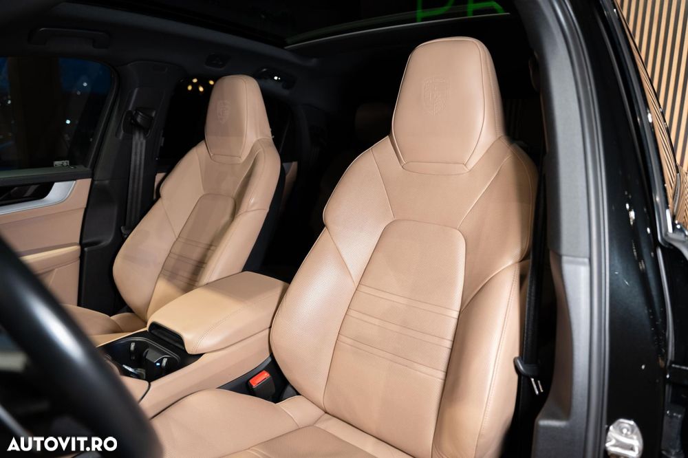 Porsche Cayenne Coupe S - 30