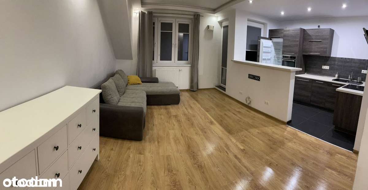 Wynajme duża kawalerka z balkonem Wroclaw
