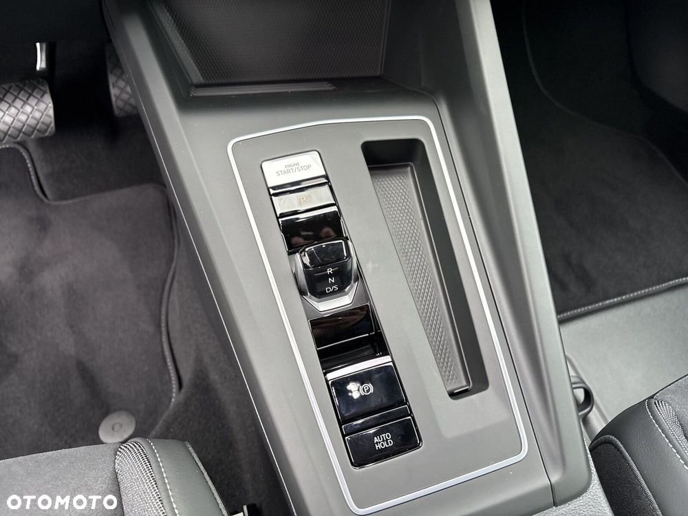 Volkswagen Golf - 17
