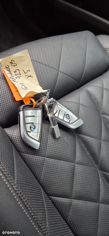 BMW X5 xDrive50e PHEV Individual Edition sport - 29