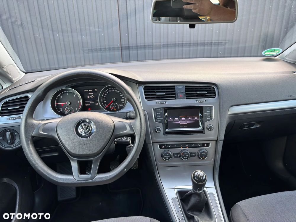 Volkswagen Golf 1.6 TDI DPF BlueMotion Technology Team - 14