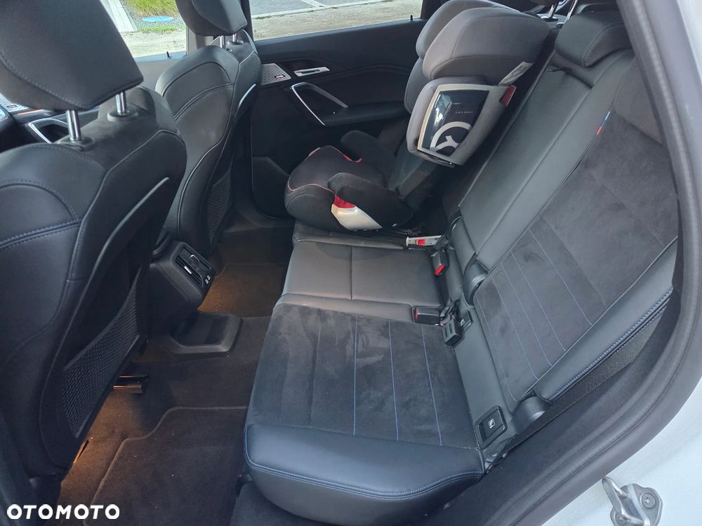 BMW X1 sDrive18d M Sportpaket - 16