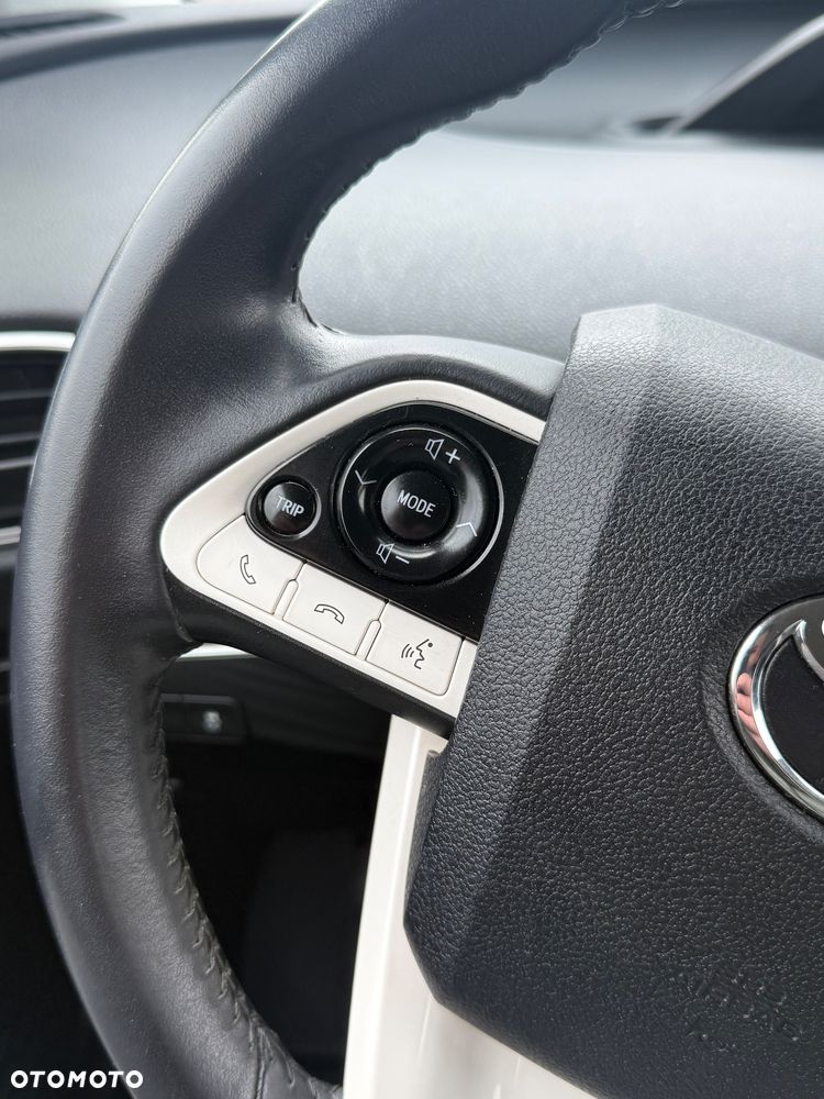 Toyota Prius - 35