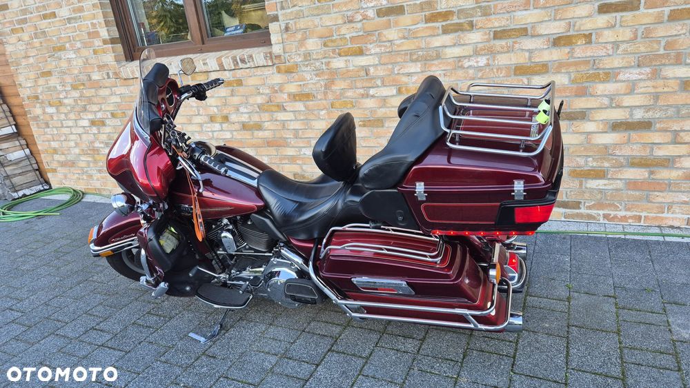 Harley-Davidson FLH Electra Glide - 2