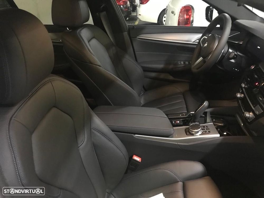 BMW 530 e iPerformance Pack M - 18