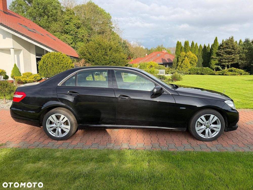 Mercedes-Benz Klasa E 250 CDI 4Matic 7G-TRONIC - 12