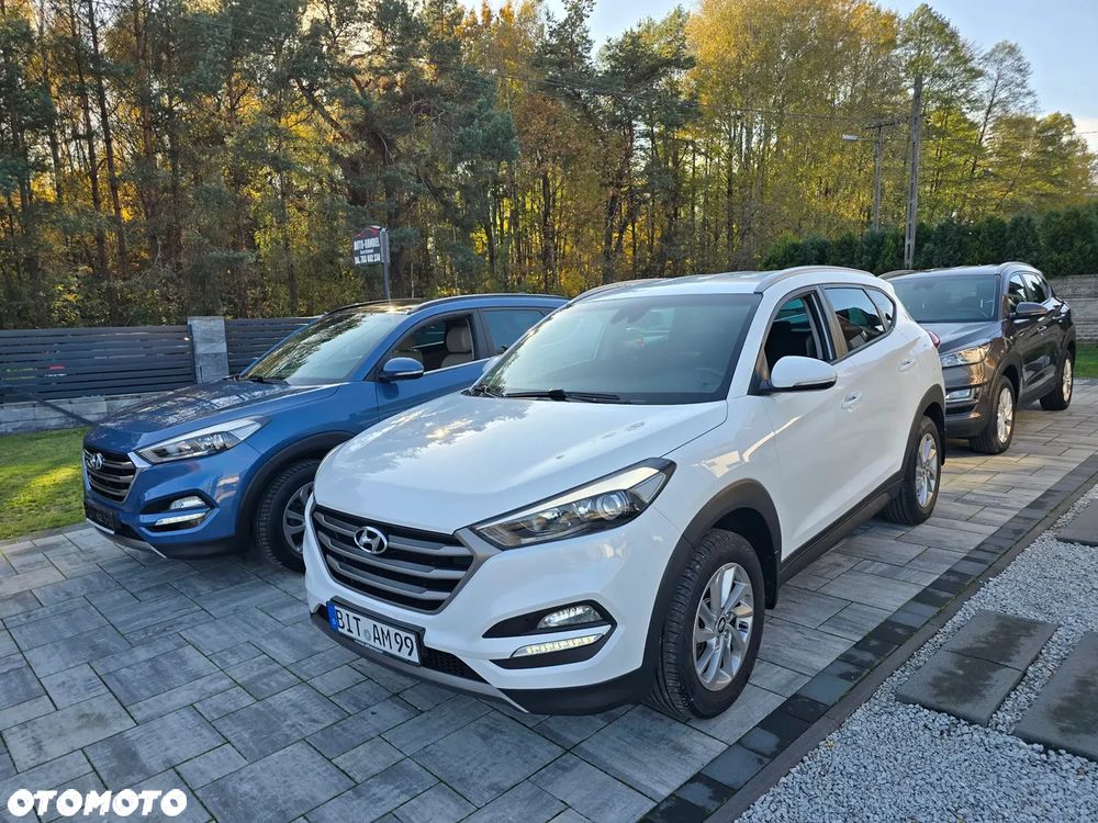 Hyundai Tucson 1.7 CRDI BlueDrive Style 2WD - 25