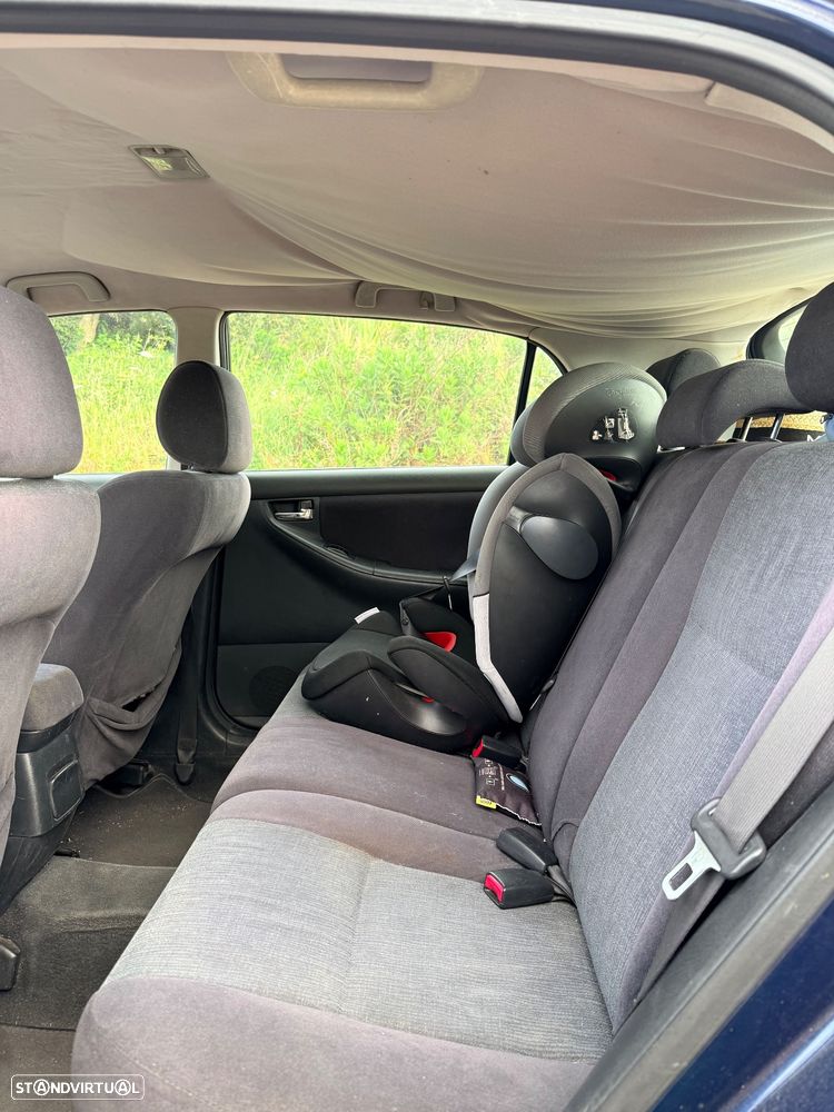 Toyota Corolla 2.0 D-4D Sol - 6