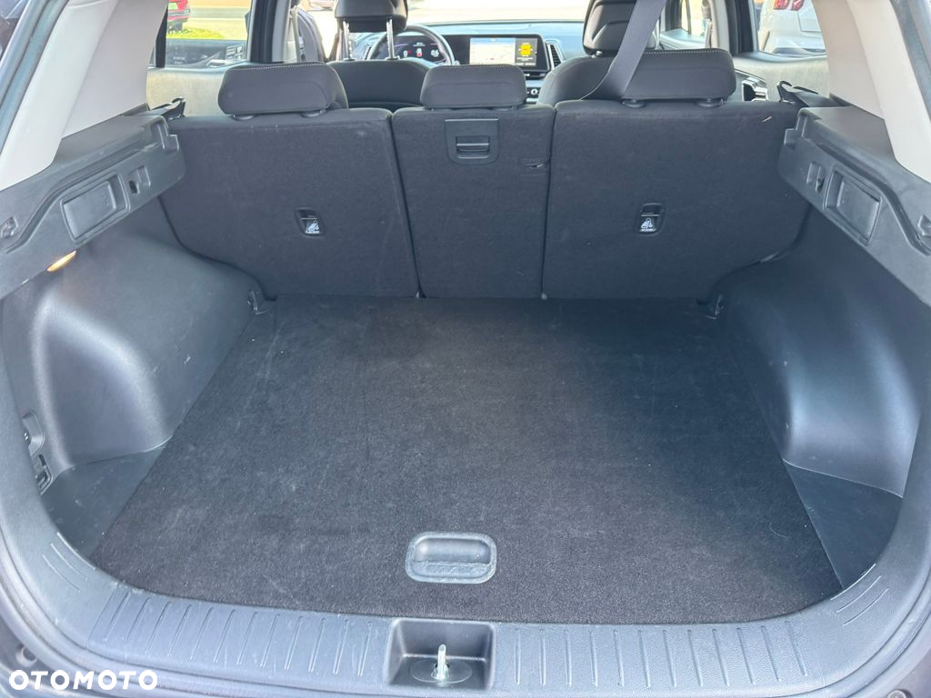 Kia Sportage 1.6 T-GDI L 2WD - 23