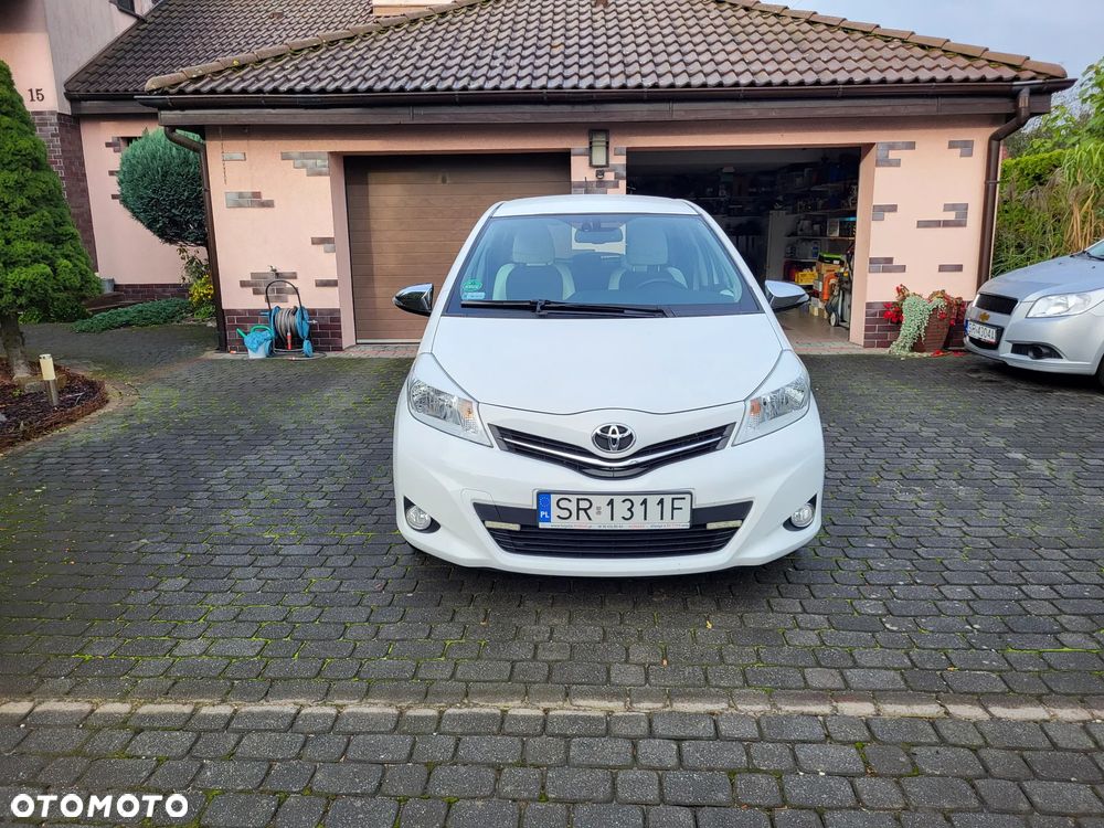 Toyota Yaris - 8