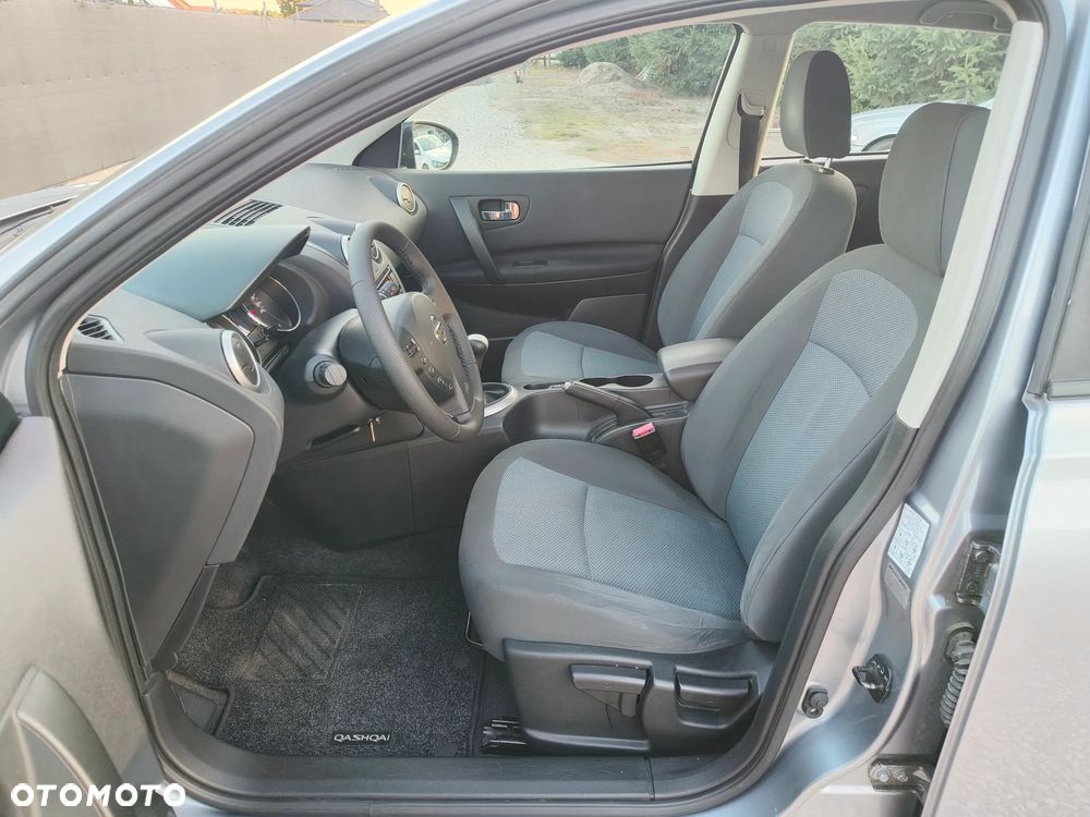 Nissan Qashqai 1.6 visia - 8