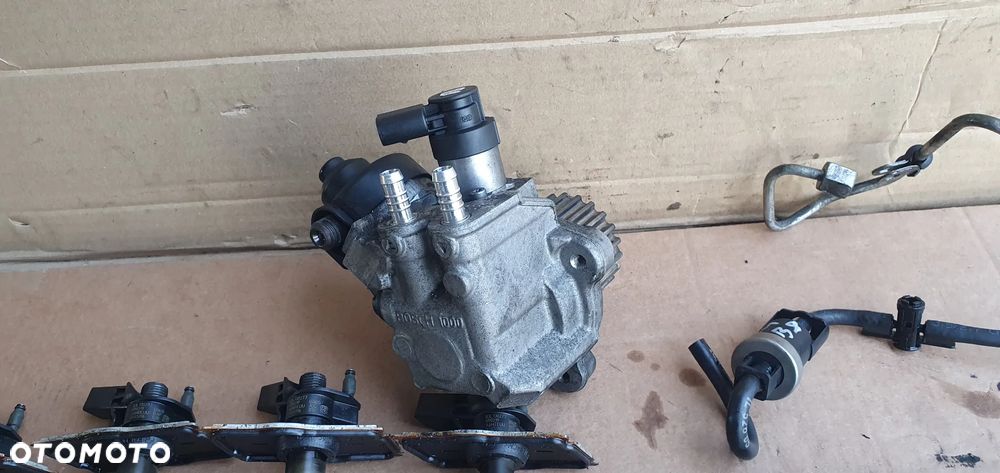Wtryskiwacze układ wtryskowy pompa wtryski Audi A4 B8 2.0 TDI 03L130277 03L130755D - 10
