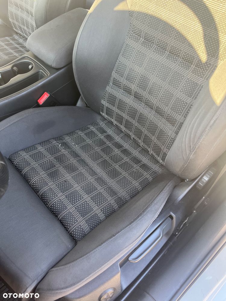 Audi A4 Avant 2.0 TDI Multitronic - 9