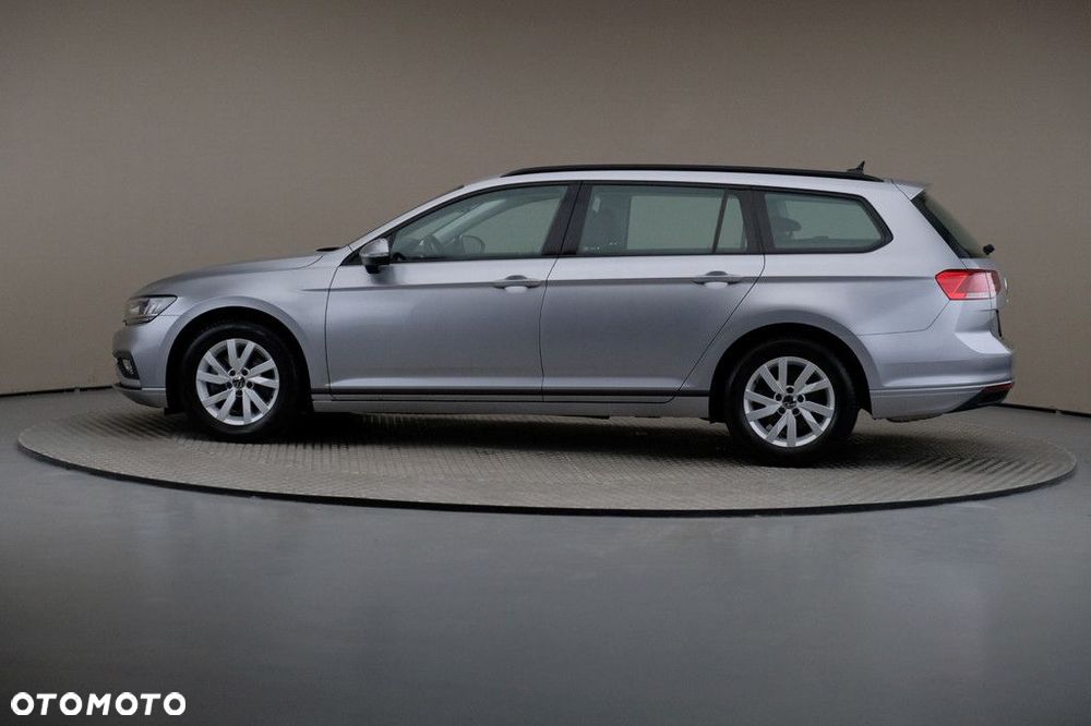 Volkswagen Passat Variant 1.5 TSI EVO Essence DSG - 4