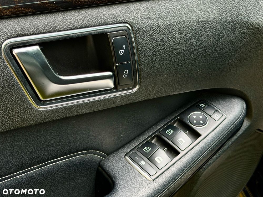 Mercedes-Benz Klasa E 200 7G-TRONIC Avantgarde - 20