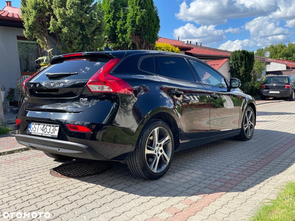 Volvo V40 D2 Drive-E R-Design Momentum - 13