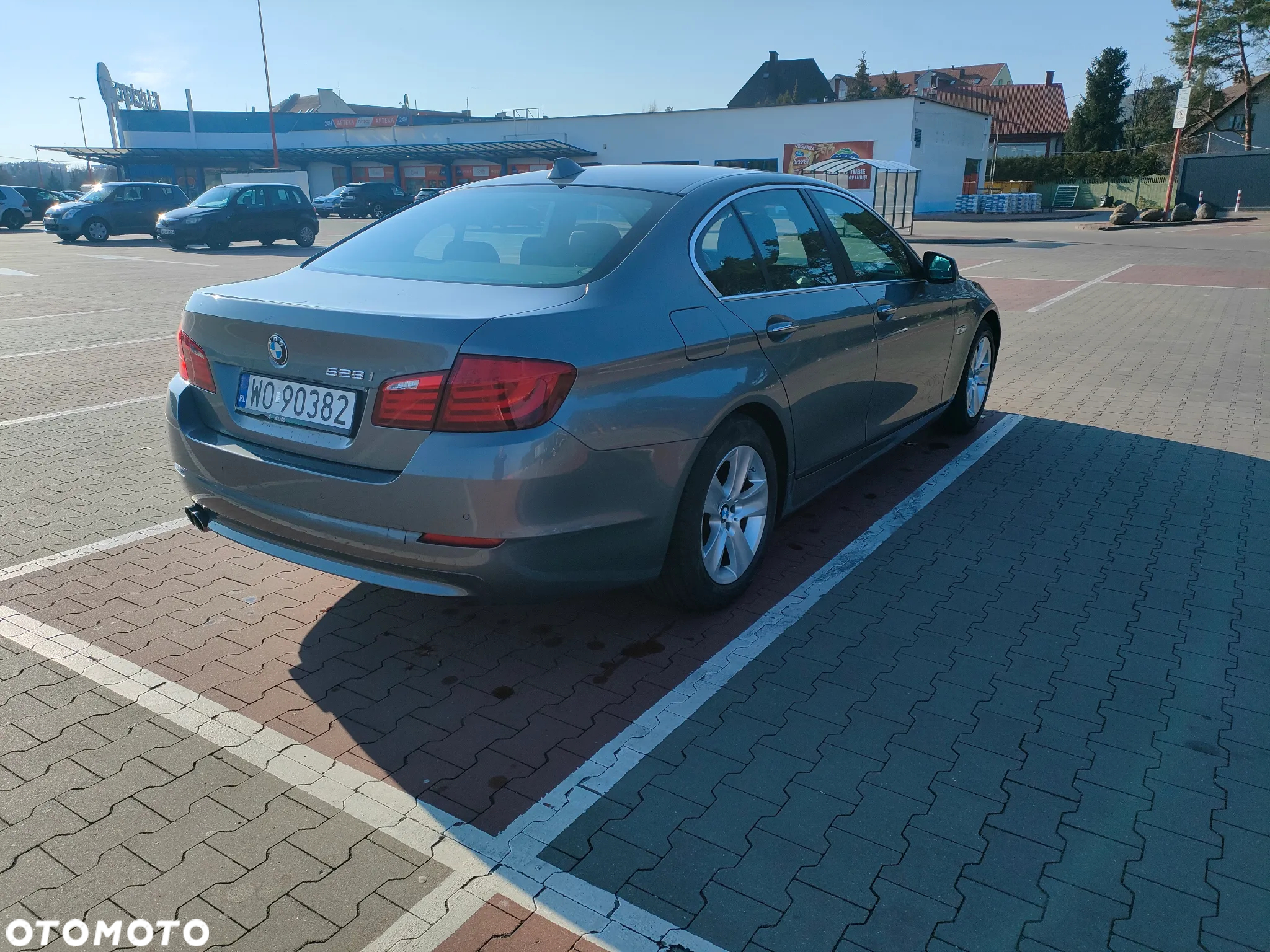 BMW Seria 5 528i - 13