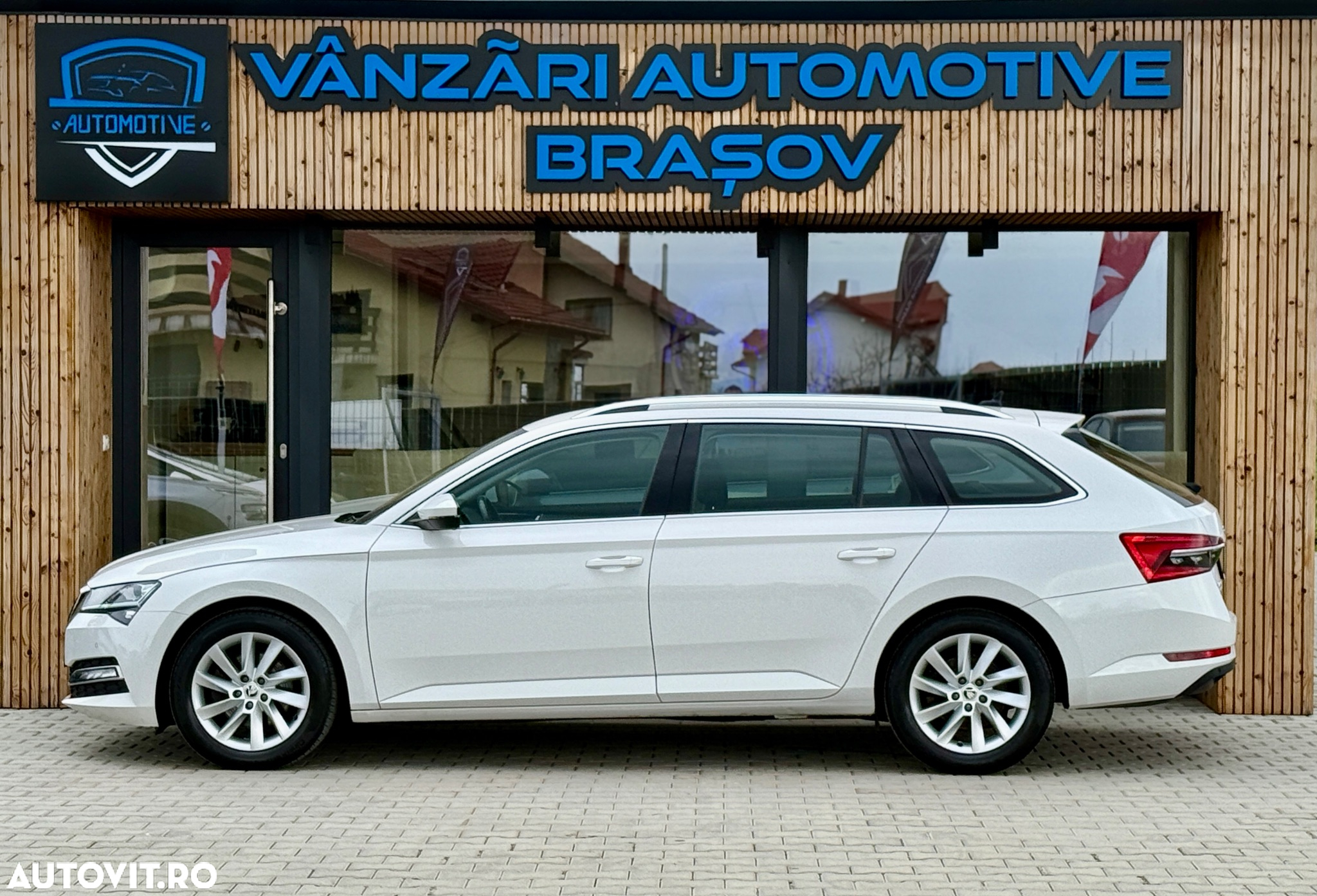 Skoda Superb 2.0 TDI DSG Style - 6