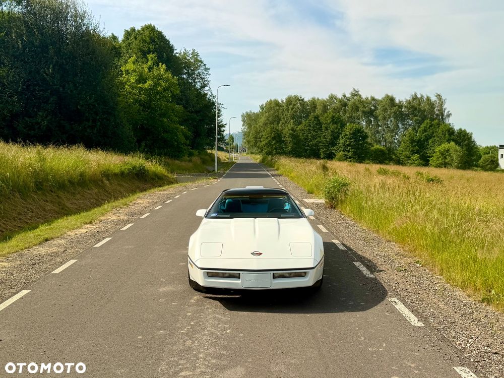 Chevrolet Corvette - 6