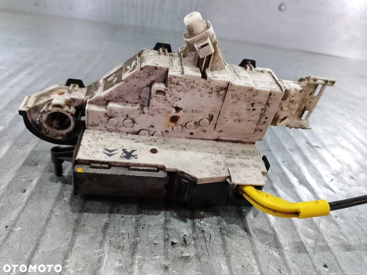 ZAMEK DRZWI SKRZYDŁOWYCH PRAWY CITROEN JUMPY II 968133630 - 2