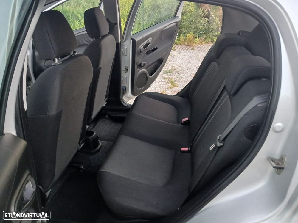 Fiat Grande Punto — fotografia 13