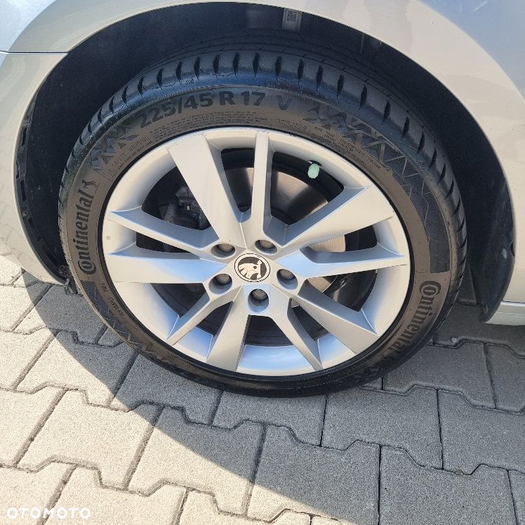 Skoda Octavia 2.0 TDI SCR Style - 19