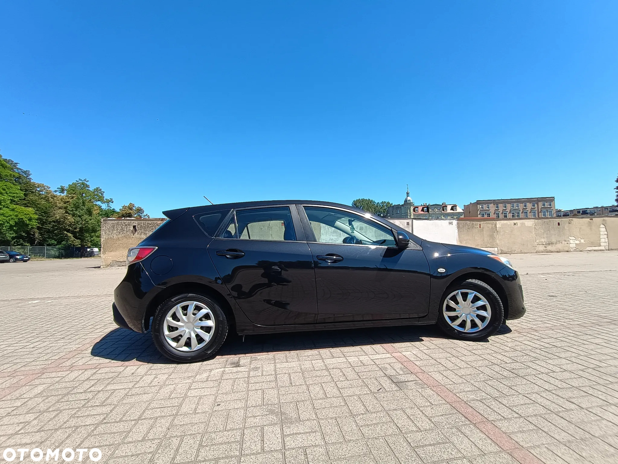 Mazda 3 1.6 CD Exclusive + - 2