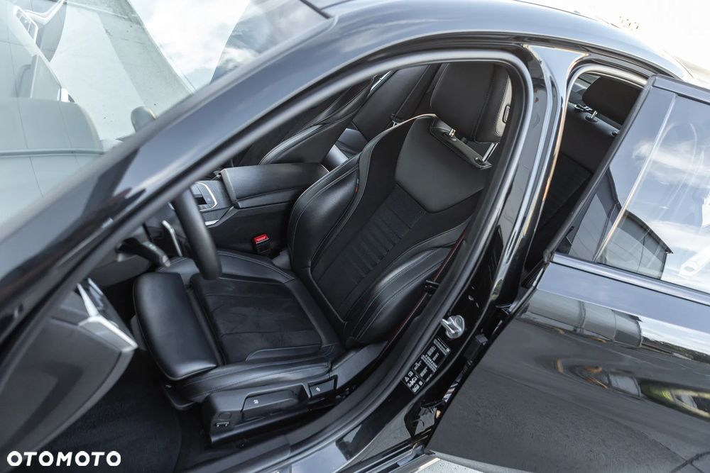 BMW Seria 3 320d xDrive M Sport Shadow - 32