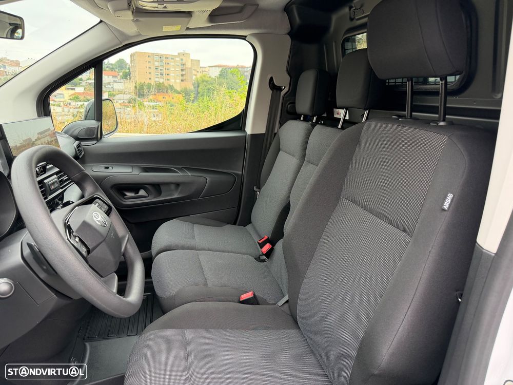 Toyota Proace City Eletrico - 21
