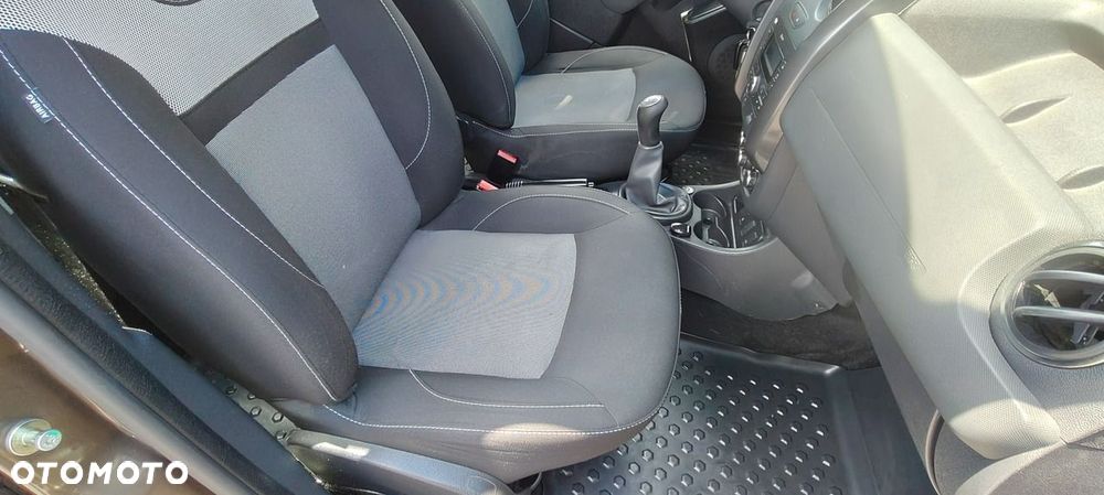 Dacia Duster 1.6 SCe Comfort - 12