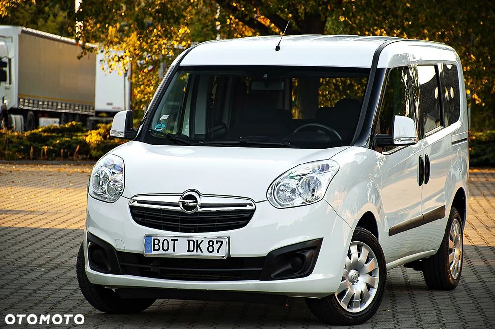 Opel Combo 1.4 Cosmo Eu6 - 19