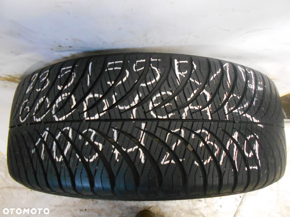 OPONA POJEDYNKA 235/55R17 GOODYEAR VECTOR 4 SEASONS DOT 2319 9MM - 1