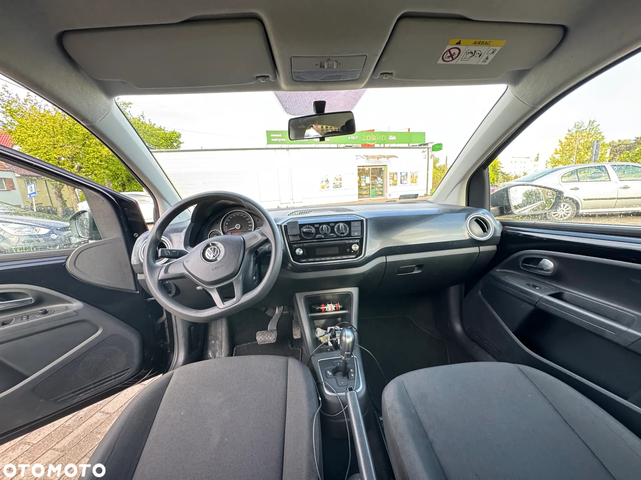 Volkswagen up! - 10