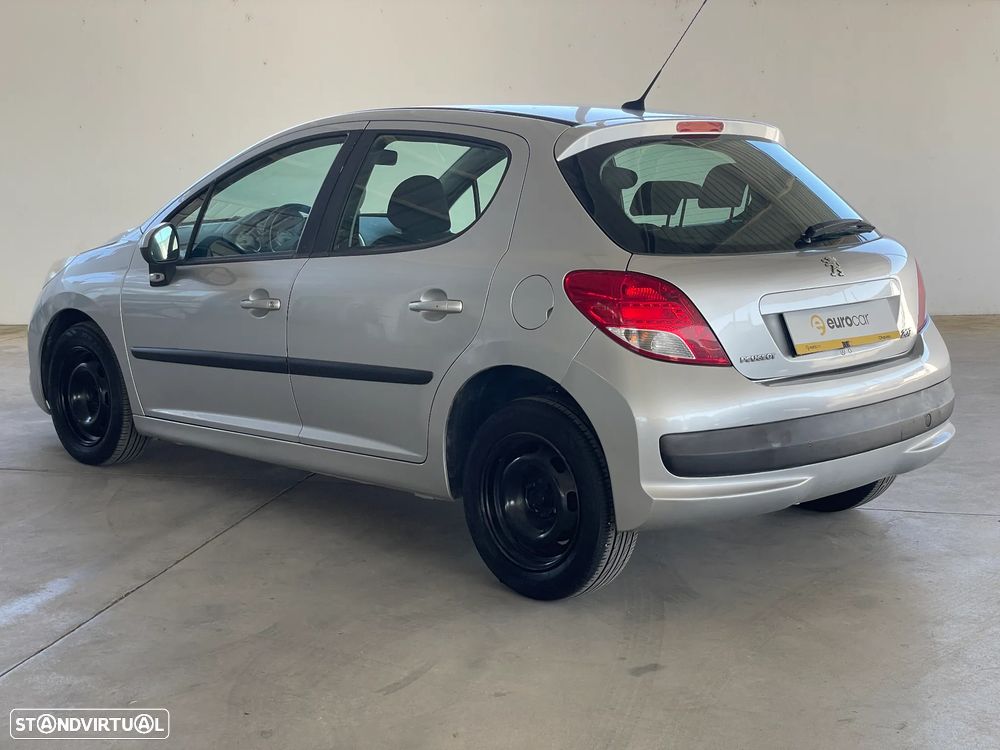 Peugeot 207 1.4 16V Active - 3