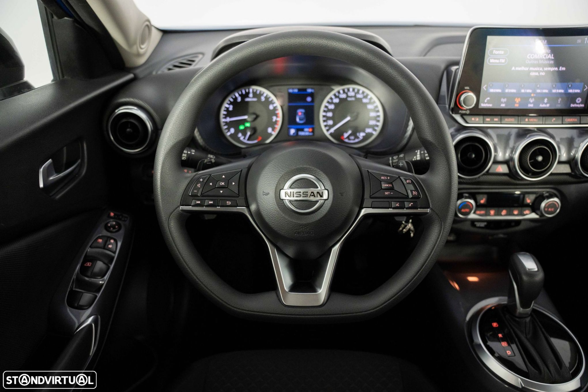 Nissan Juke 1.0 DIG-T N-Connecta DCT - 28