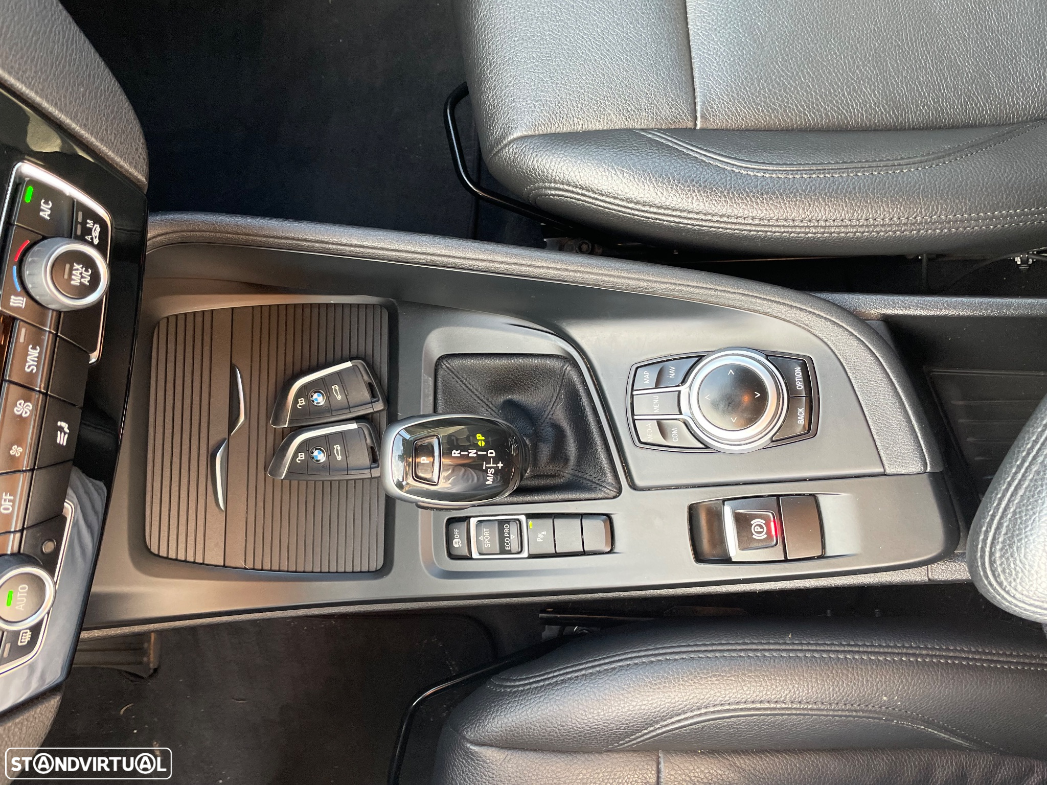 BMW X1 16 d sDrive Auto Line Sport - 27