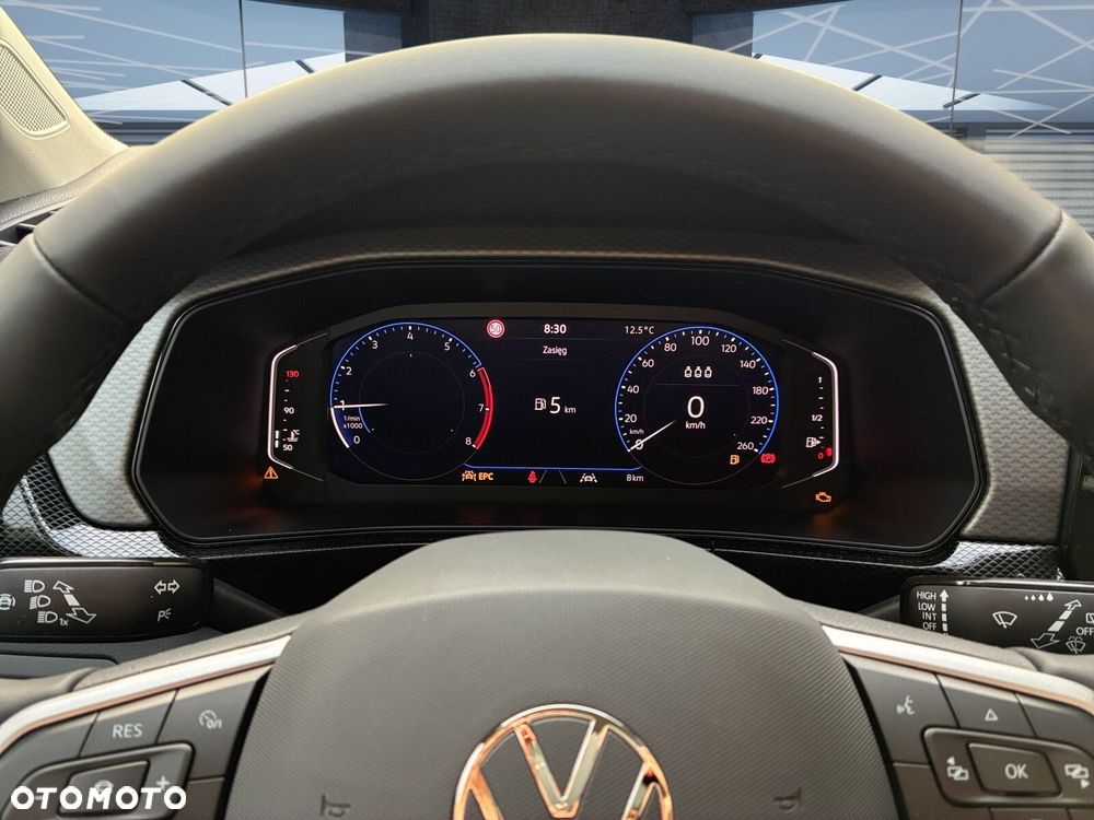Volkswagen T-Cross - 17